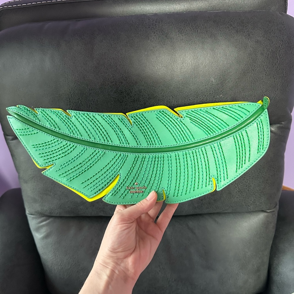 Kate spade banana leaf clutch - Picture 5 of 16